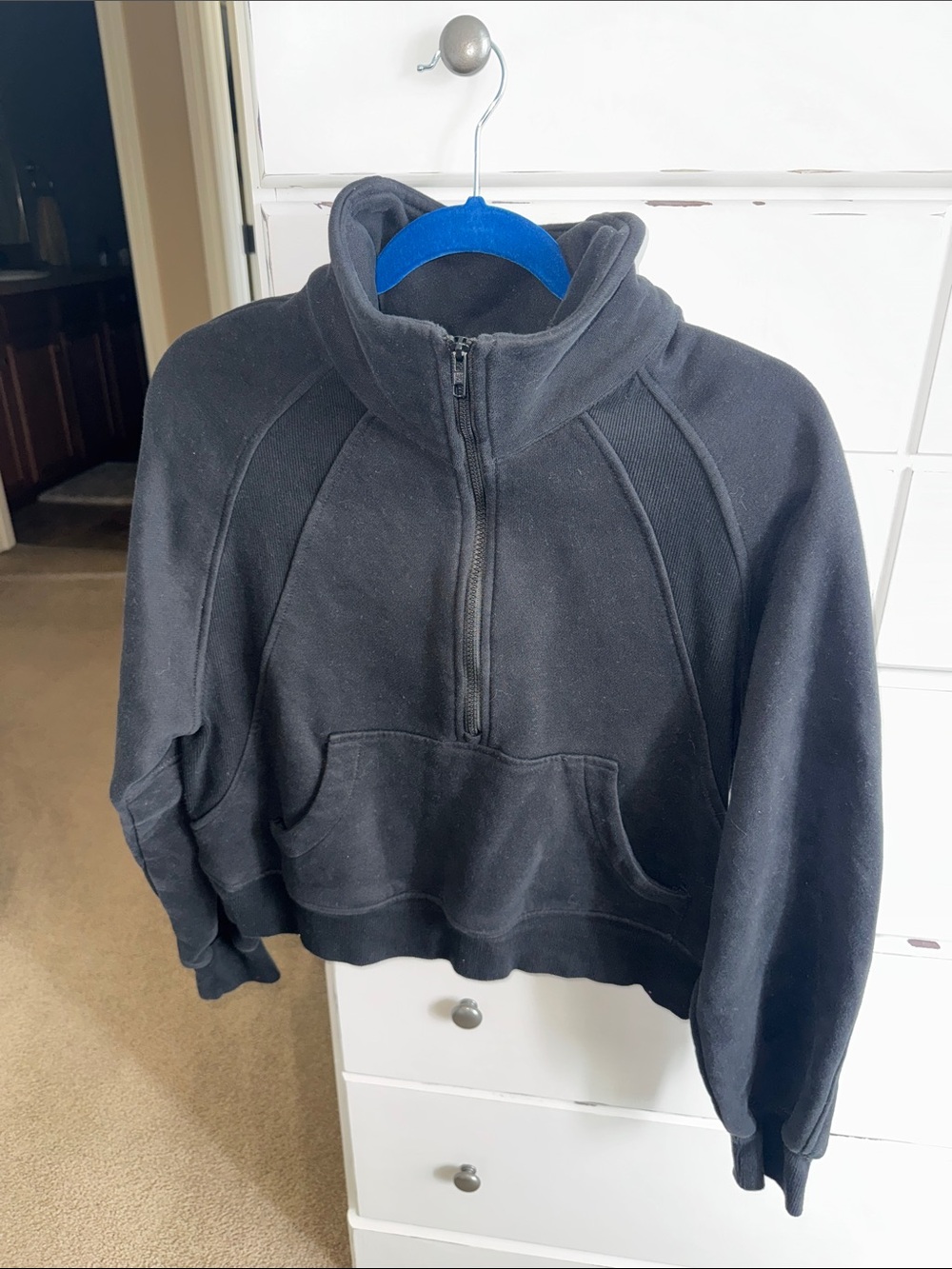 Aemi & Co Funnel Neck Half Zip in Black Size Medium